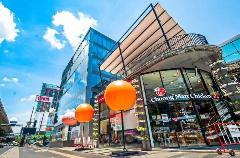 /international/th/eagle-store-sukhumvit-road-phra-khanong-khlong-toei-bangkok-10110-thailand-khlong-toei-bangkok-340000042417/
