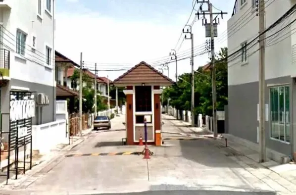 /international/th/muangthai-capital-sai-noi-branch-office-khlong-khwang-sai-noi-nonthaburi-11150-thailand-sai-noi-nonthaburi-340065080497/