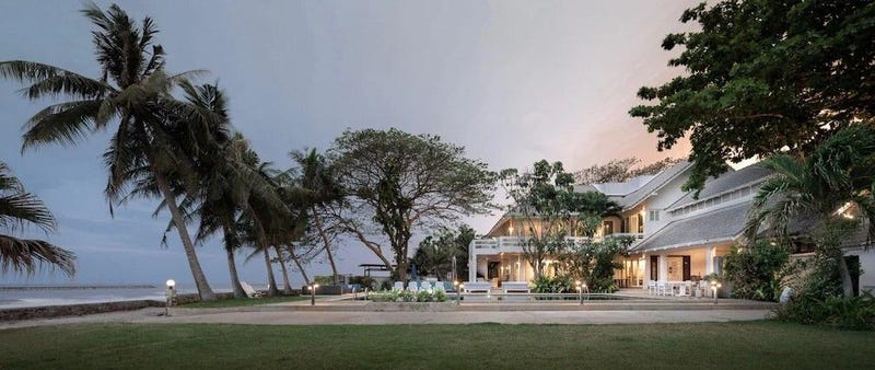 /international/th/hattharam-rd-hat-chao-samran-mueang-phetchaburi-phetchaburi-76100-tha-hat-chao-samran-phetchaburi-340000051757/
