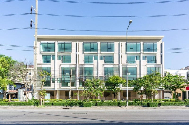 /international/th/noi-salon-bang-khlo-bang-kho-laem-bangkok-10120-thailand-bang-kho-laem-340000059973/