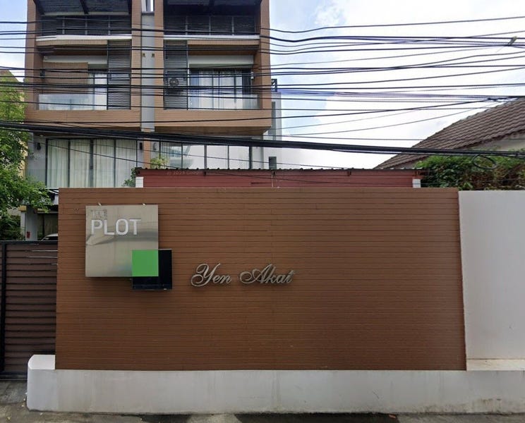 /international/th/the-plot-yen-akat-soi-nawin-chong-nonsi-yan-nawa-bangkok-10120-thailand-yan-nawa-bangkok-340000065248/