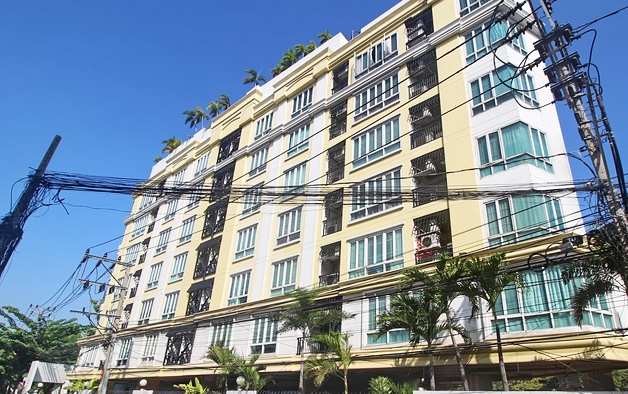 /international/th/phan-dao-place-sukhumvit-50-soi-sukhumvit-50-phra-khanong-khlong-toei-bangkok-10110-tha-phra-khanong-bangkok-340065868684/