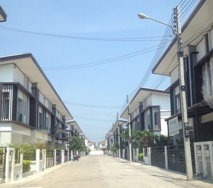 /international/th/78-192-baan-fah-piyarom-phruek-wana-bueng-kham-phroi-lam-luk-ka-pathum-thani-12150-thailand-lam-luk-ka-pathum-thani-340000129465/