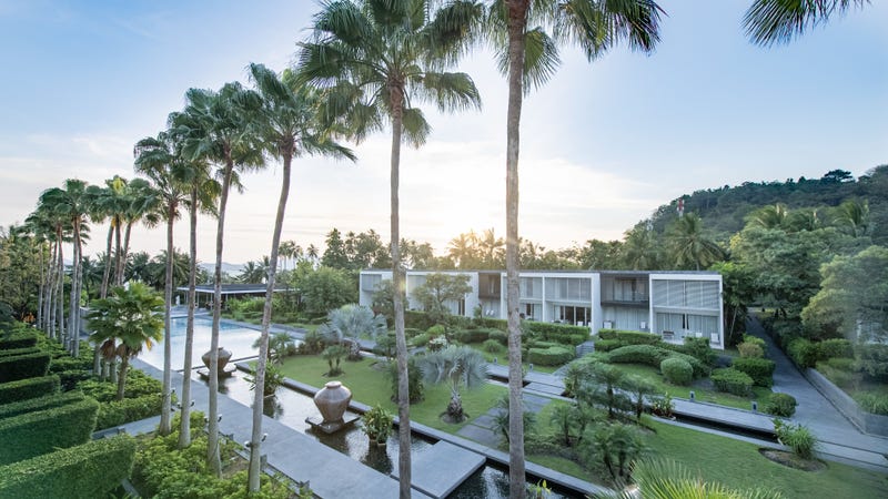/international/th/171-phuket-4003-rural-rd-pa-khlok-thalang-phuket-83110-tha-pa-khlok-phuket-province-340065069968/