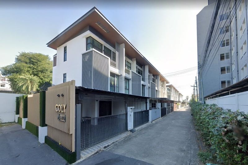 /international/th/99-19-soi-lat-phrao-41-yaek-10-chankasem-chatuchak-bangkok-10900-thailand-chatuchak-bangkok-340000277041/