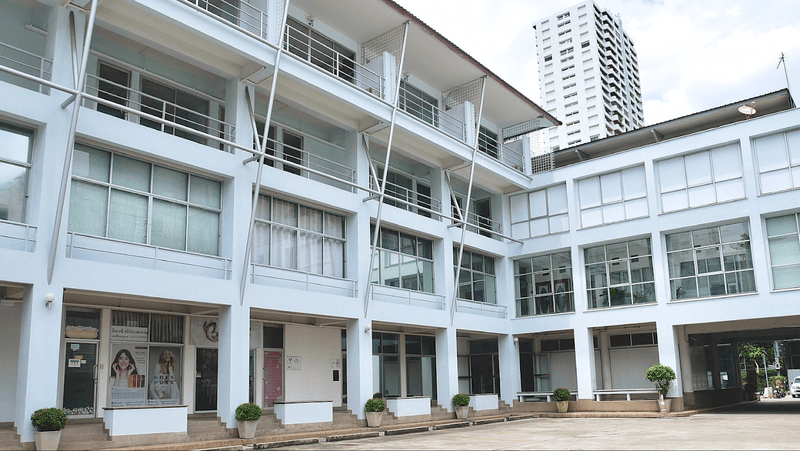 /international/th/sukhumvit-19-khlong-toei-nuea-vadhana-bangkok-10110-thailand-vadhana-bangkok-340000097747/