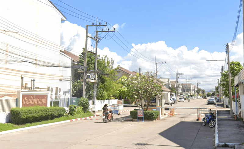 /international/th/khunnai-nom-thung-sukhla-si-racha-chon-buri-20230-thailand-si-racha-chon-buri-340000125027/