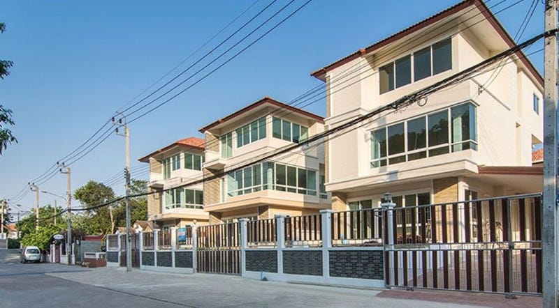 /international/th/24-12-phetkasem-road-nong-khang-phlu-nong-khaem-bangkok-10160-thailand-nong-khaem-bangkok-340000118543/