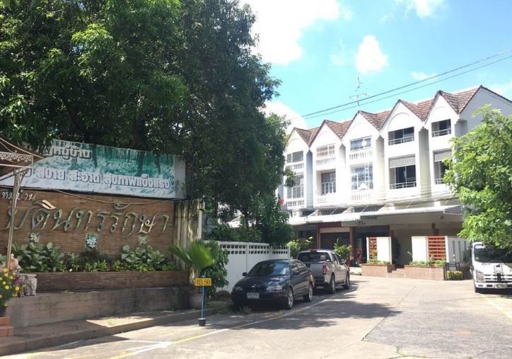 /international/th/car-care-liap-khlong-song-road-bang-chan-khlong-sam-wa-bangkok-10510-thailand-khlong-sam-wa-bangkok-340000227348/