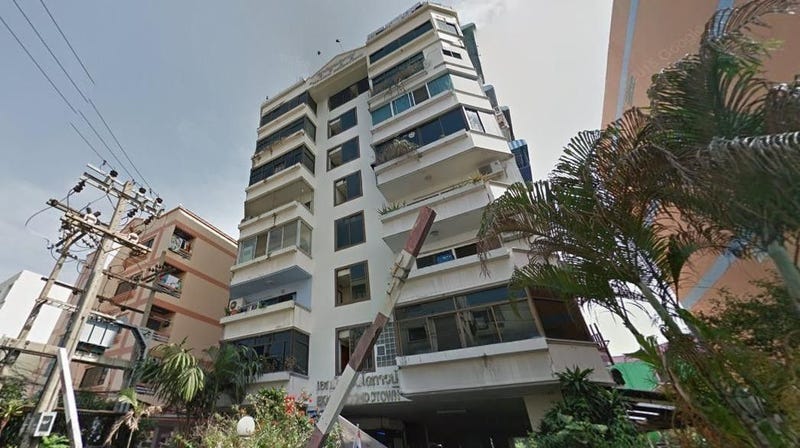/international/th/ekkamaicondotown-soi-ekkamai-22-khlong-tan-nuea-vadhana-bangkok-10110-thailand-vadhana-bangkok-340000155449/