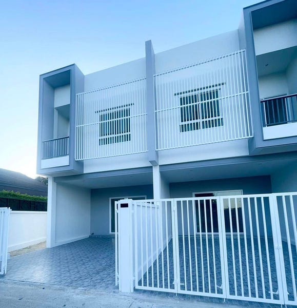 /international/th/grand-forest-phuket-ถนนเจ้าฟ้าตะวันออก-chalong-amphoe-mueang-phuket-phuket-province-83130-tha-chalong-phuket-province-340000108756/