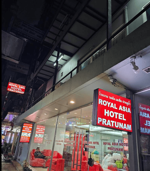 /international/th/hello-vintage-soi-somprasong-thanon-phaya-thai-ratchathewi-bangkok-10400-thailand-ratchathewi-bangkok-340000033514/