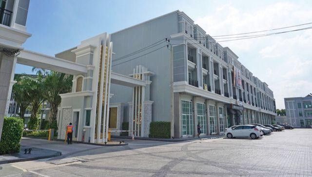 /international/th/wow-thailand-ถนน-อุดมสุข-bang-na-nuea-bang-na-bangkok-10260-thailand-bang-na-bangkok-340065880435/