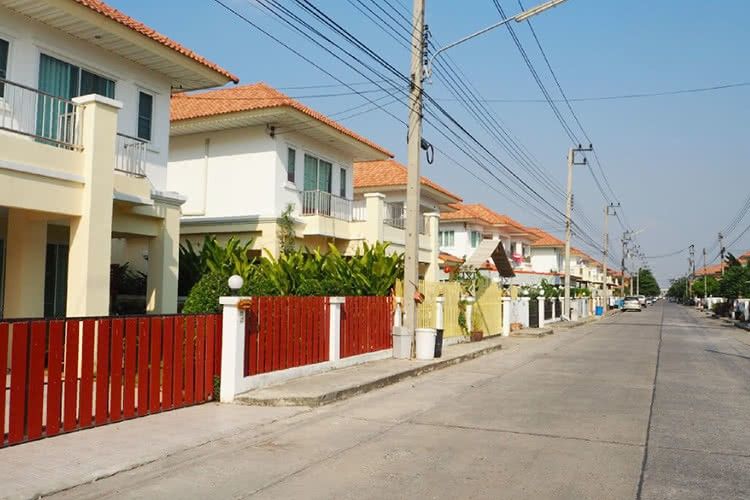 /international/th/24-khlong-luang-chiang-rak-road-khlong-song-khlong-luang-pathum-thani-12120-thailand-khlong-luang-pathum-thani-340000120779/