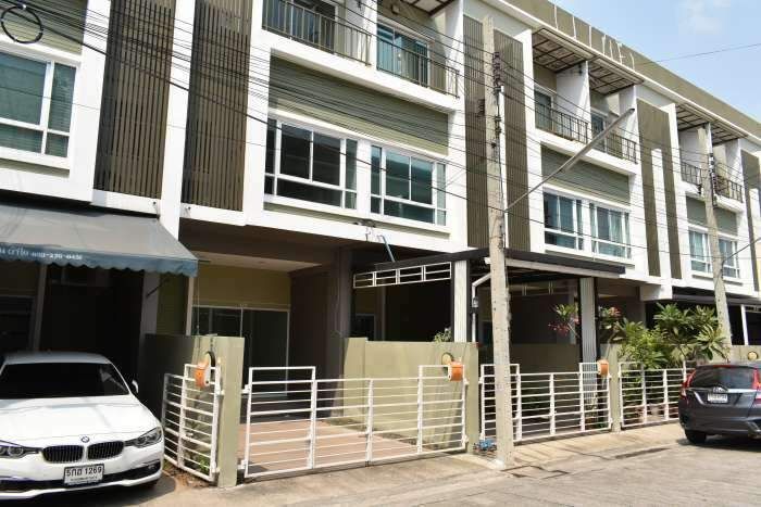 /international/th/ramkhamhang-144-rat-phatthana-saphan-sung-bangkok-10240-thailand-saphan-sung-bangkok-340000090035/