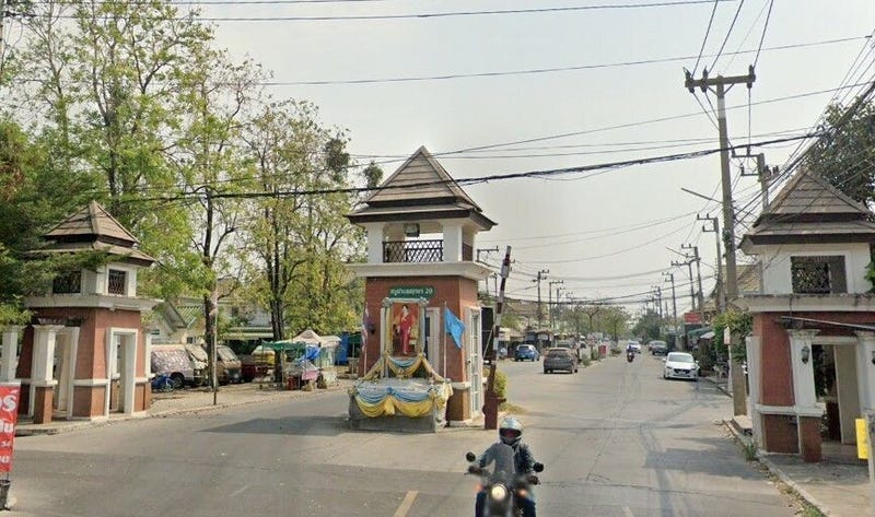 /international/th/soi-fa-kram-22-gor-khu-khot-lam-luk-ka-pathum-thani-12130-thailand-lam-luk-ka-pathum-thani-340065949448/