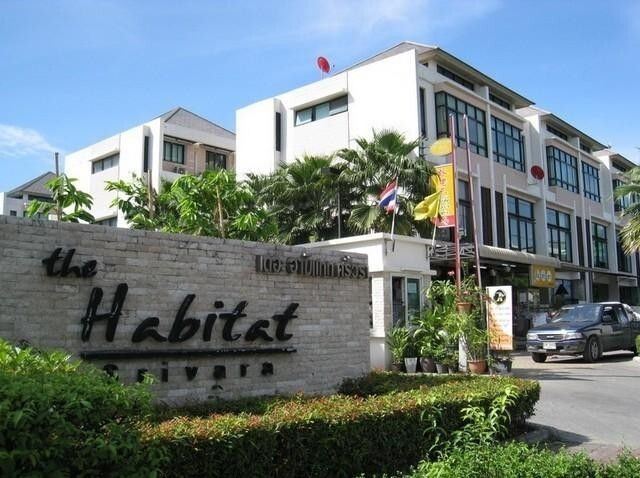 /international/th/525-13-sri-wara-road-phlab-phla-wang-thonglang-bangkok-10310-thailand-wang-thonglang-bangkok-340000028046/