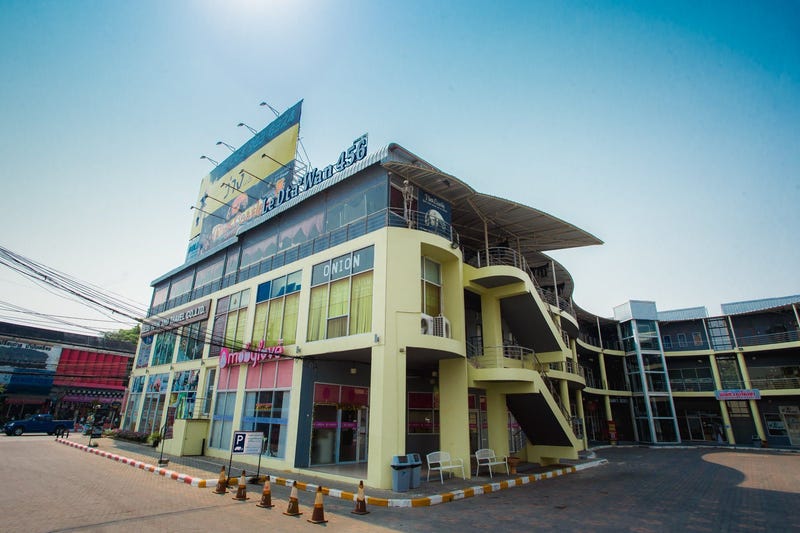 /international/th/burg-republic-changklan-road-chang-khlan-chiang-mai-50100-thailand-chiang-mai-chiang-mai-340000160043/