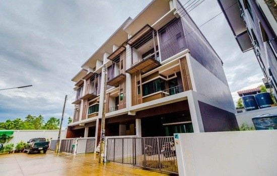/international/th/hotel-equip-co-ltd-highway-4233-wichit-mueang-phuket-phuket-83000-tha-wichit-phuket-340000025710/