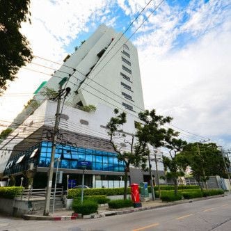 /international/th/rn-the-royal-navin-ซอยนาวิน-chong-nonsi-yannawa-bangkok-10120-tha-chong-nonsi-bangkok-340065076685/