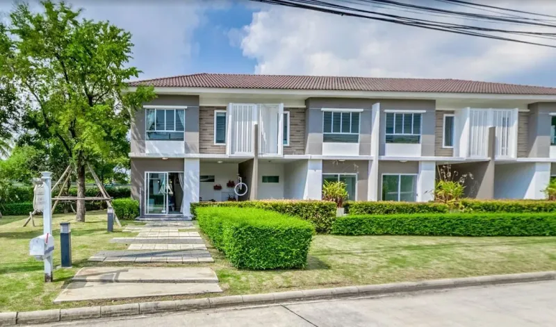 /international/th/soi-muban-pruksa-ville-71-2-laem-chabang-bang-lamung-bang-lamung-chon-buri-20150-tha-bang-lamung-chon-buri-340000271197/