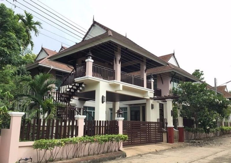 /international/th/ban-tharapura-si-racha-nong-kham-si-racha-chon-buri-20110-thailand-si-racha-chon-buri-340000055208/