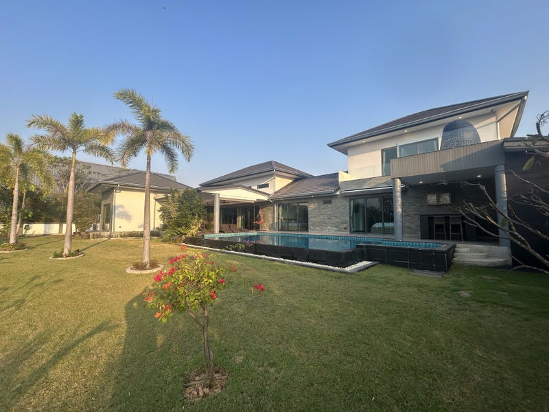 /international/th/silver-lake-hua-hin-thap-tai-hua-hin-prachuap-khiri-khan-77110-thailand-hua-hin-changwat-prachuap-khiri-khan-340065985264/