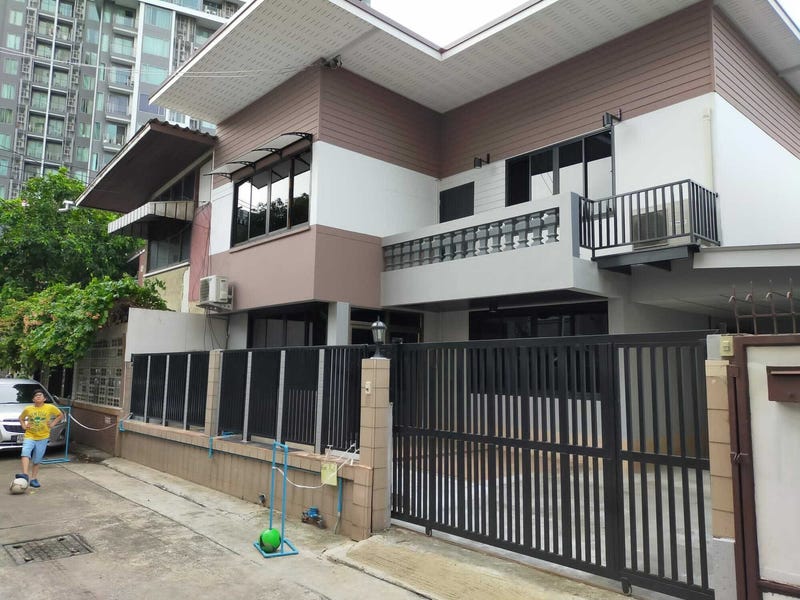 /international/th/es-ca-pe-khlong-tan-nuea-vadhana-bangkok-10110-thailand-vadhana-bangkok-340000142753/