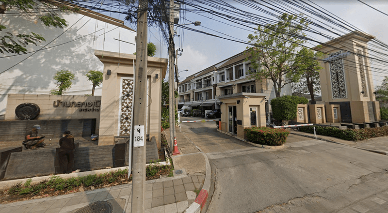 /international/th/big-four-travel-co-lat-pla-khao-road-chorakhe-bua-lat-phrao-bangkok-10230-thailand-lat-phrao-bangkok-340000142679/