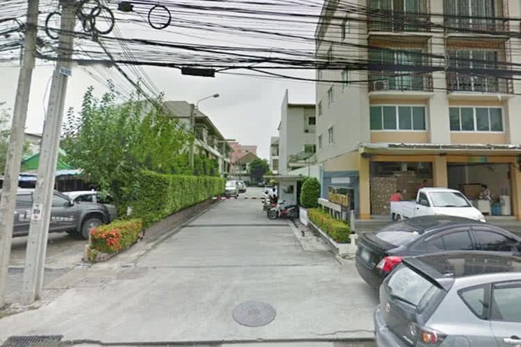 /international/th/pho-kaeo-rd-nawamin-bueng-kum-bangkok-10230-tha-nawamin-bangkok-340000110863/