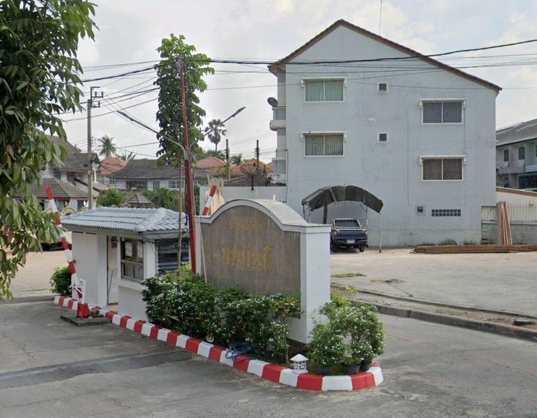 /international/th/anuban-khlong-prasong-road-bang-rak-phatthana-bang-bua-thong-nonthaburi-11110-thailand-bang-bua-thong-changwat-nonthaburi-340000126716/