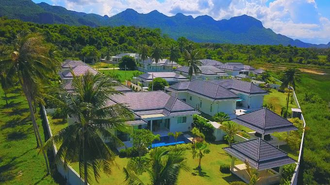 /international/th/white-beach-villas-main-office-sam-roi-yot-prachuap-khiri-khan-77120-thailand-sam-roi-yot-prachuap-khiri-khan-340000053683/
