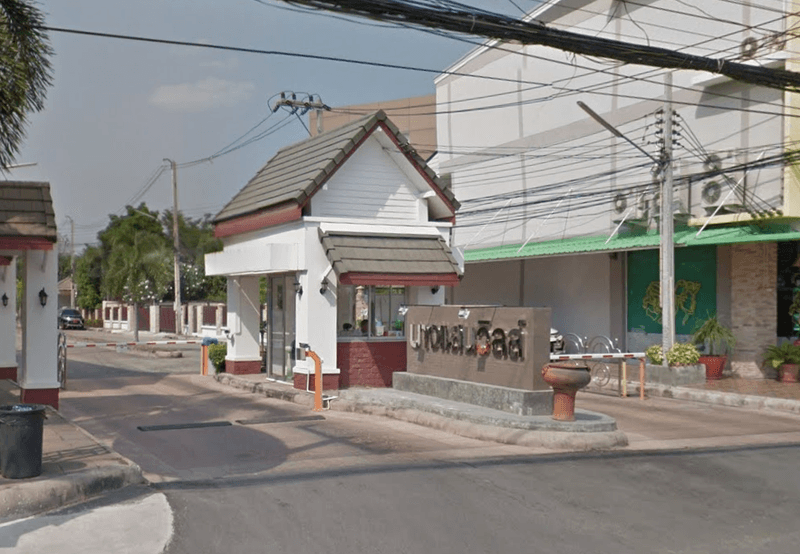 /international/th/75-1-ban-bang-saen-win-mueang-chon-buri-20130-thailand-chon-buri-changwat-chon-buri-340000128563/
