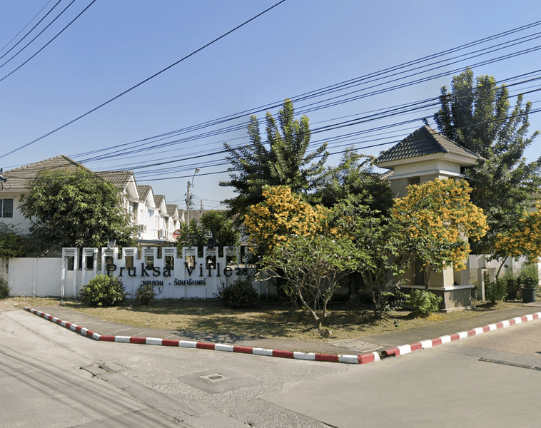 /international/th/soi-muban-pruksa-ville-sao-thong-hin-bang-yai-nonthaburi-11140-tha-sao-thong-hin-nonthaburi-340000088752/