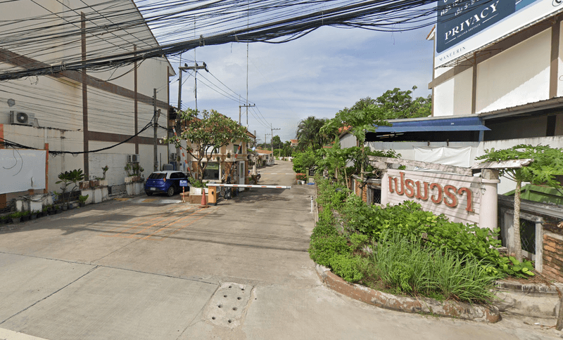 /international/th/170-33-thang-rot-fai-road-surasak-si-racha-chon-buri-20110-thailand-si-racha-chon-buri-340000051157/