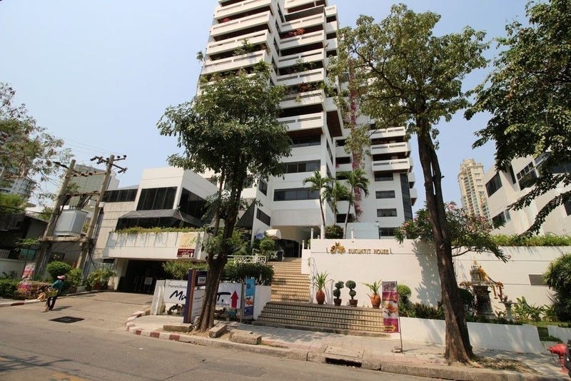 /international/th/128-sukhumvit-23-khlong-toei-nuea-vadhana-bangkok-10110-thailand-vadhana-bangkok-340000066704/