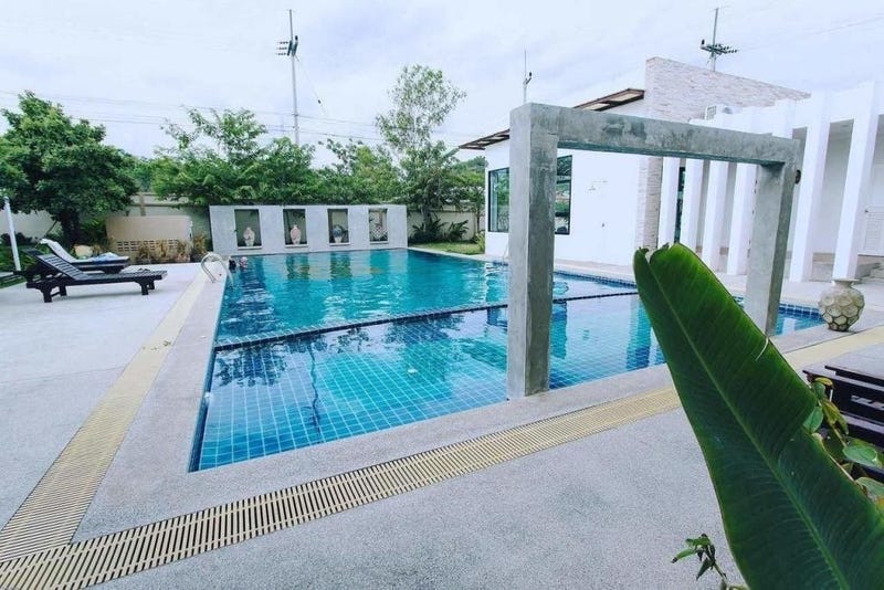 /international/th/319-7-moo-7-hin-lek-fai-hua-hin-prachuap-khiri-khan-77110-tha-hin-lek-fai-prachuap-khiri-khan-340000205423/
