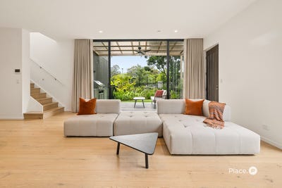 /international/au/2-25-union-street-taringa-qld-151317972/