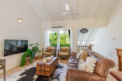 /international/au/3-4-6-atoll-close-port-douglas-qld-151901940/