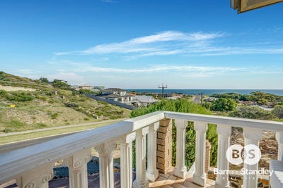 /international/au/20-hastie-street-south-bunbury-wa-136304382/