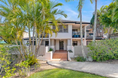 /international/au/3-45-riverview-terrace-indooroopilly-qld-152103736/