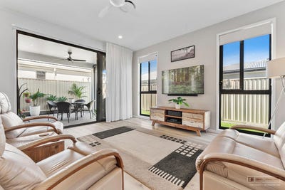 /international/au/218-6-charlston-place-kuluin-qld-151888104/