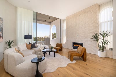 /international/au/76b-minnamorra-avenue-earlwood-nsw-152024832/