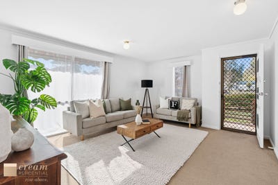 /international/au/50-sternberg-crescent-wanniassa-act-151589036/