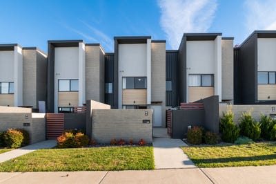 /international/au/31-woodberry-avenue-coombs-act-151978908/