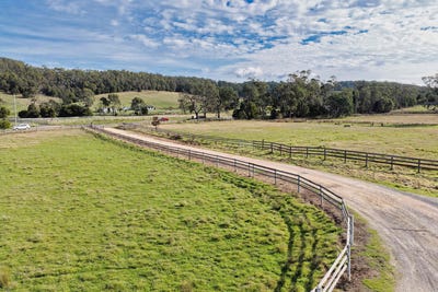 /international/au/8964-bass-highway-latrobe-tas-7998475/