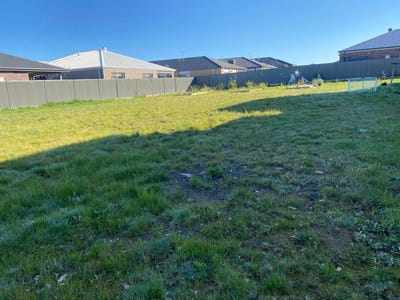 /international/au/14-fawcett-road-lucas-vic-205264391/