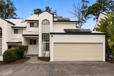/international/au/14-47-newcomen-street-indooroopilly-qld-151839760/