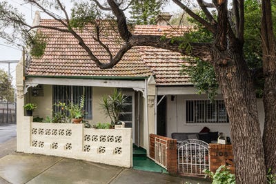 /international/au/110-palace-street-petersham-nsw-151348232/