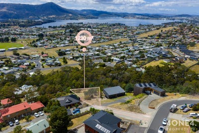 /international/au/25-ebden-street-claremont-tas-205264975/